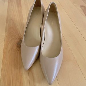 Michael kors mid pump 7.5